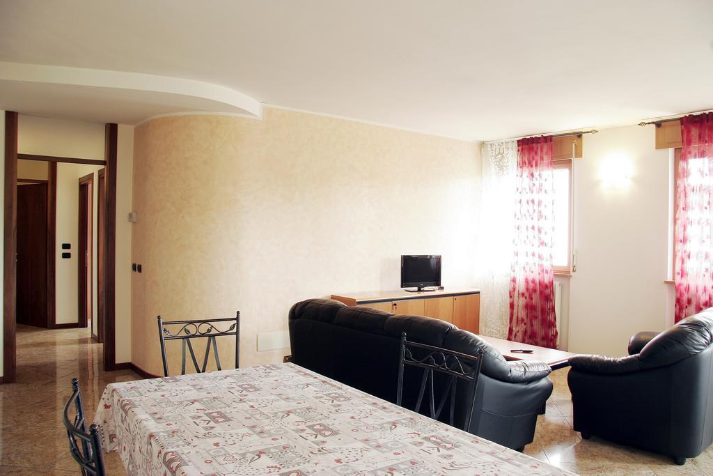 Bed&Wine Hotel Negrar Phòng bức ảnh